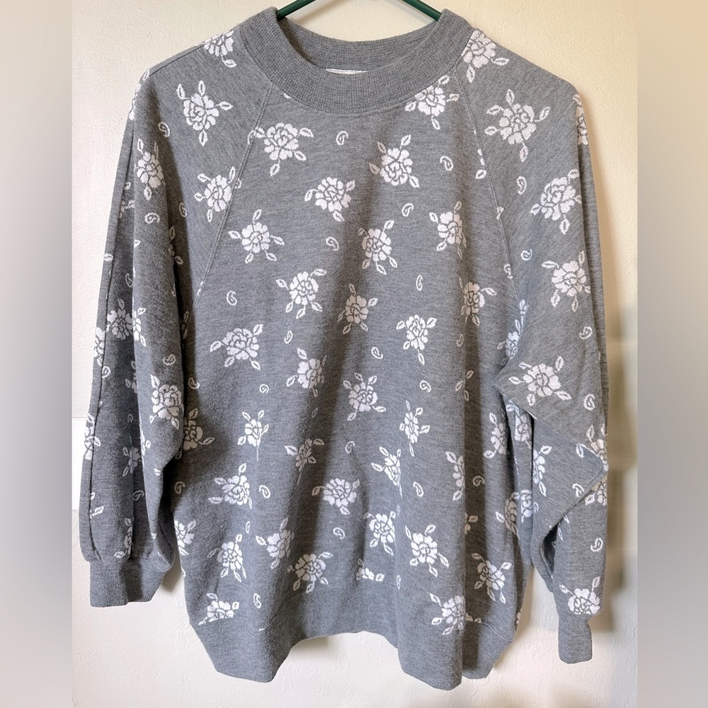 Vintage Ecobay Women’s Sweater EUC cute rose pattern - Picture 1 of 4